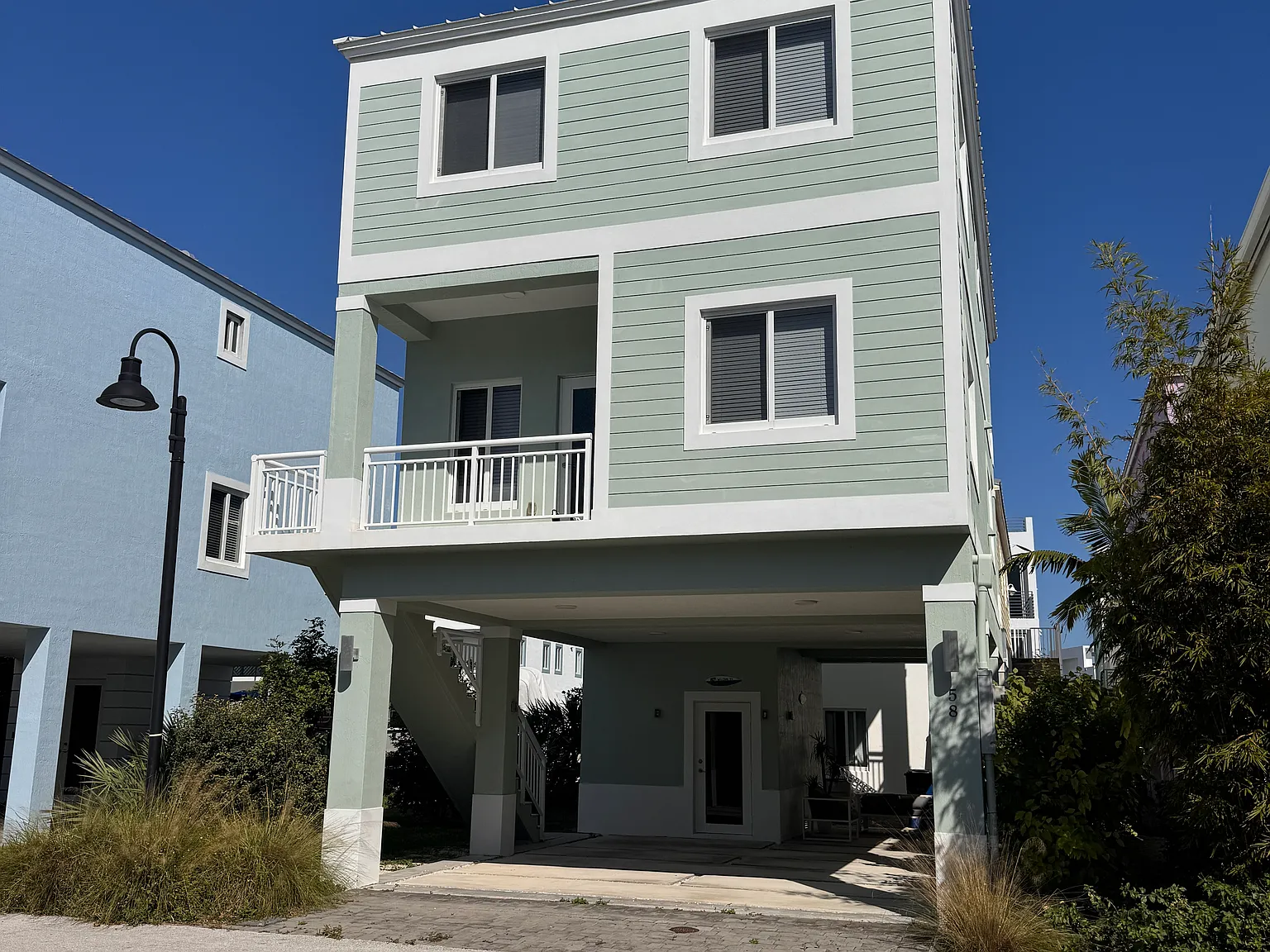 3 bed, 2.5 bath, 1580 sqft, $3,700 — Photo 1