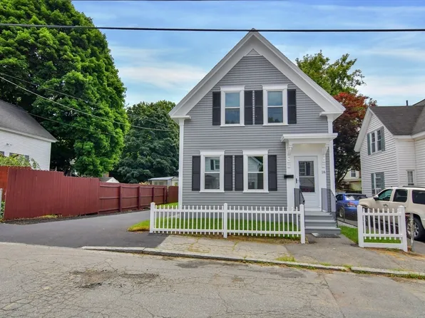 18 Ludlam St, Lowell, MA 01850