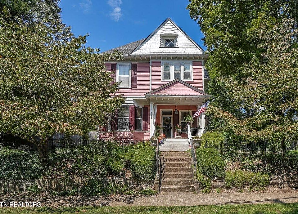 1st image of 2711 Holbrook Dr