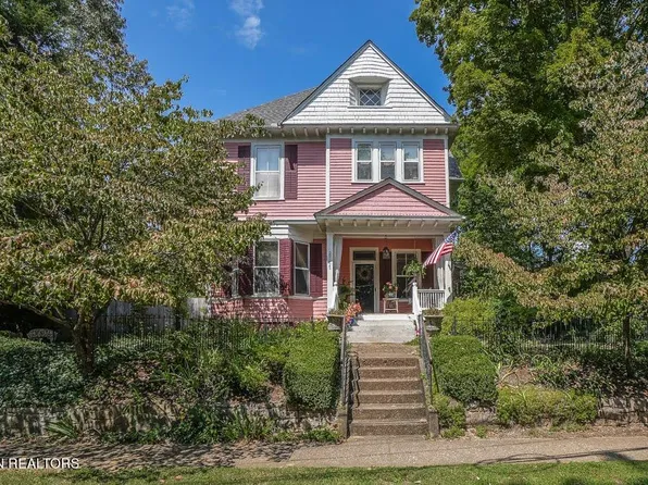 2711 Holbrook Dr, Knoxville, TN 37918