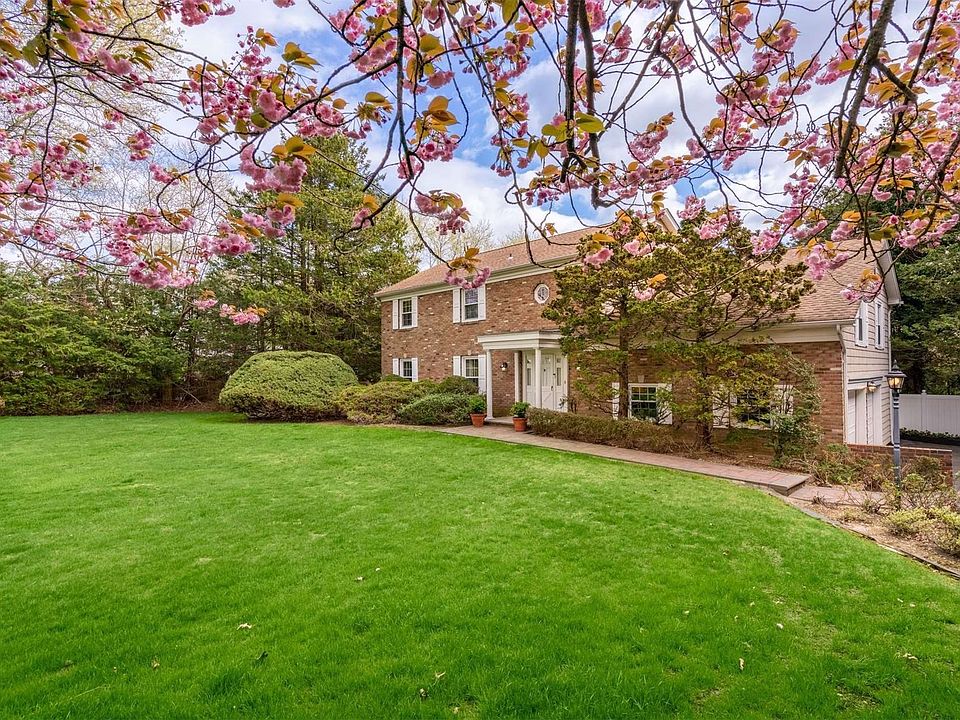 112 Burrs Lane, Dix Hills, NY 11746 Zillow