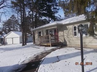 1134 Keith Ct, Clinton, IA 52732