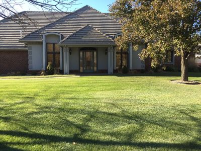 4928 Quail Creek Dr, Great Bend, KS, 67530