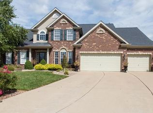 32 Clear Meadows Ct, O'Fallon, MO