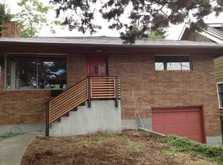 6902 15th Ave NE, Seattle, WA 98115