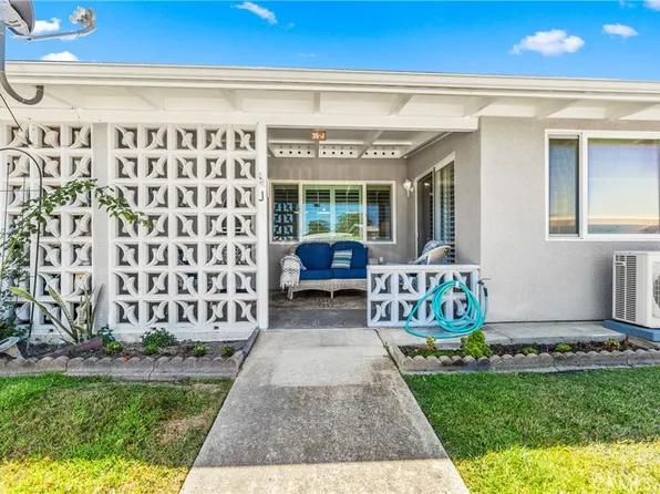 1542-35J Merion Way, Seal Beach, CA 90740