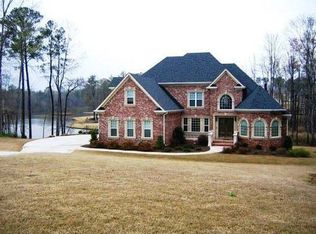 170 Lake Lucinda Dr, Covington, GA 30016