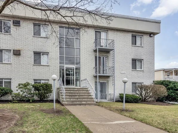 24-26 Inman St #8, Lawrence, MA 01843