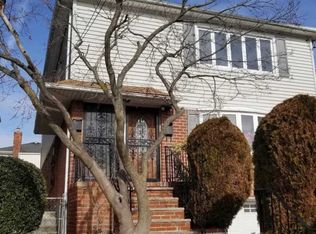 25947 147th Dr, Rosedale, NY 11422