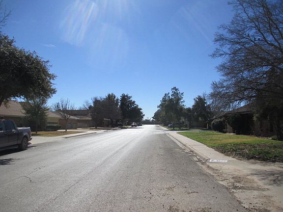 2nd image of 2204 Wydewood Dr