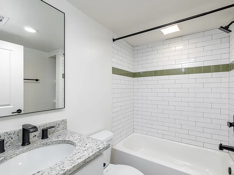Canopy East Lake Apartments — Photo 9