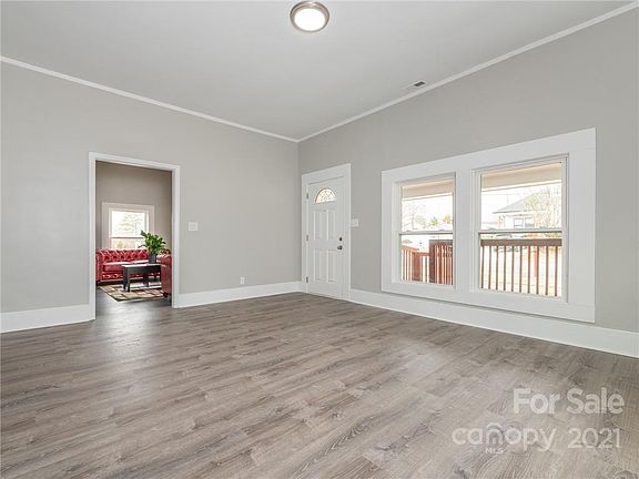 2nd image of 500 Elm Ave