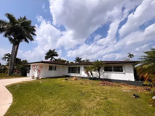 14421 S Biscayne River Dr, Miami, FL 33161