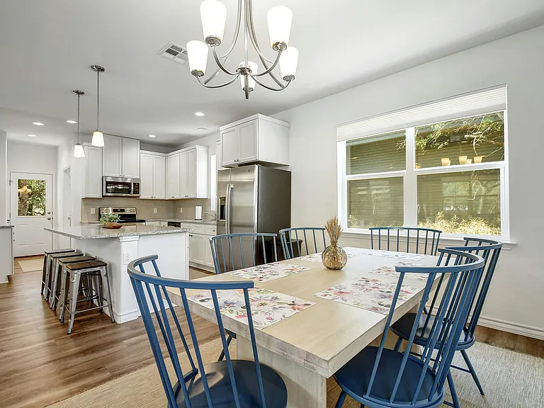 660 Mockingbird Dr — Photo 11
