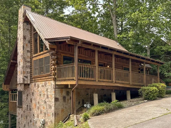 510 Hoot Owl Way, Gatlinburg, TN 37738