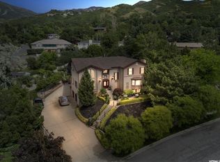 2471 Green Oaks Dr, Bountiful, UT 84010