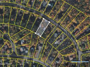 280 Northgate Ct, Lake Ariel, PA 18436