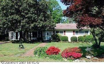 1st image of 25 Marshall Pl