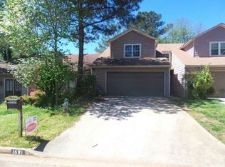 1591 Dillard Rd, Stone Mountain, GA 30088