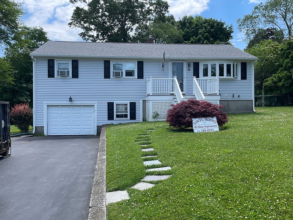1st image of 38 Roosevelt Dr
