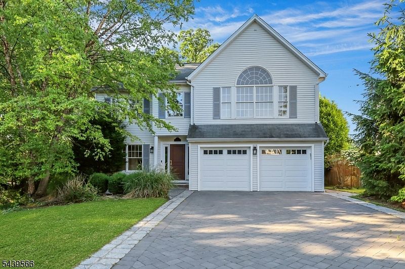 1st image of 28 Serrell Dr