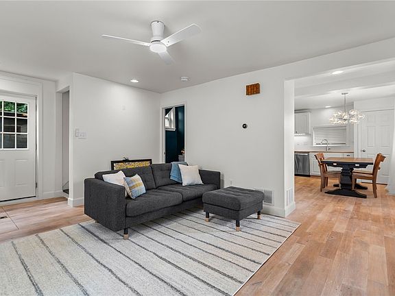 2nd image of 58 Sterling St