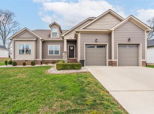 8792 Spartan Ct, Bowling Green, KY 42104