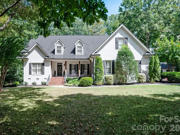 611 Pacer Ln, Waxhaw, NC 28173