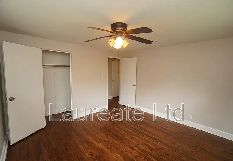 2268 W Maplewood Ave — Photo 8