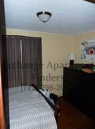 3rd image of 2300 W Diversey Ave