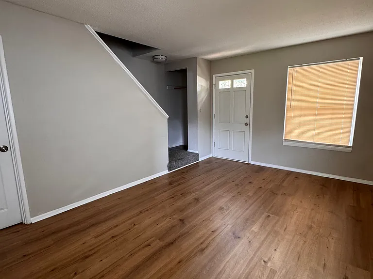 9406 Reeder Dr — Photo 7