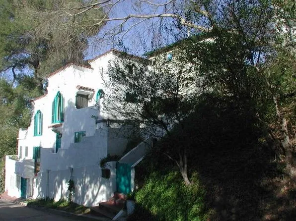 2212 Lake Shore Ave, Los Angeles, CA 90039