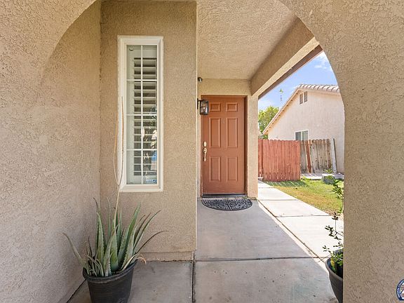 2nd image of 2236 Camino Dr