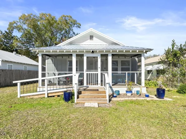 509 8th St, Port Saint Joe, FL 32456