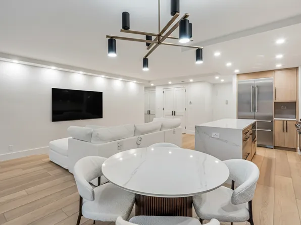 140 West End Avenue image 1 of 28