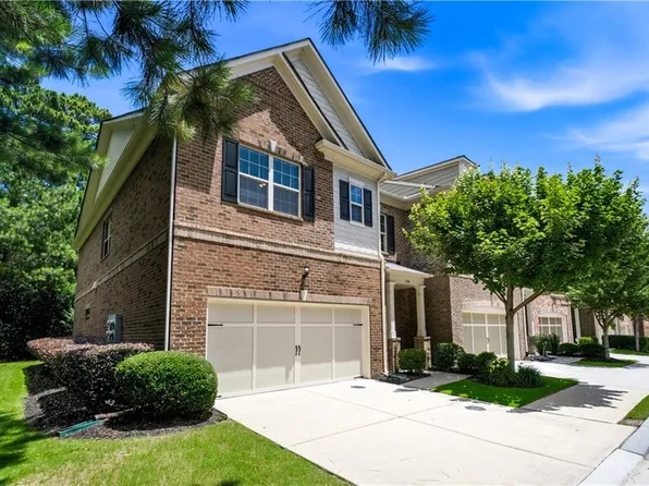 114 Bradford Dr, Sandy Springs, GA 30328