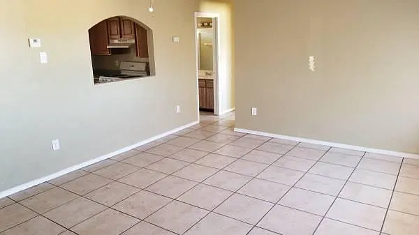 6090 N Reata Dr — Photo 3