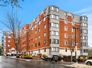 100 Ledgewood Dr APT 117, Stoneham, MA 02180