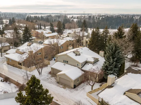 1027 109th St NW, Edmonton, AB T6J 5G2