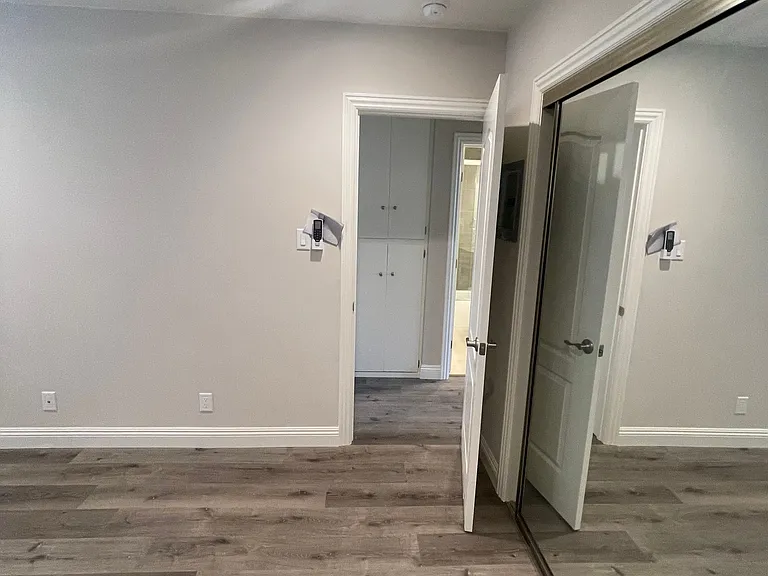 2360 Portland St #999 — Photo 14