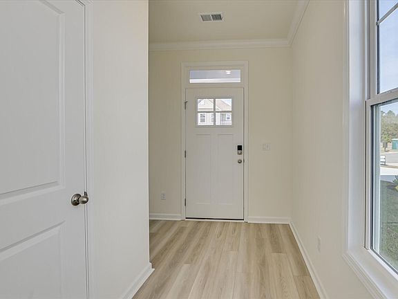 4th image of 1054 Mizuno Drive