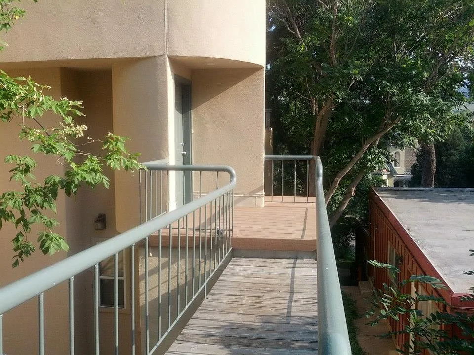 701 Pearl St #5
