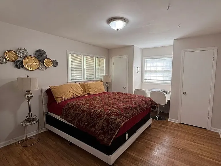 2652 Winthrop Rd — Photo 9