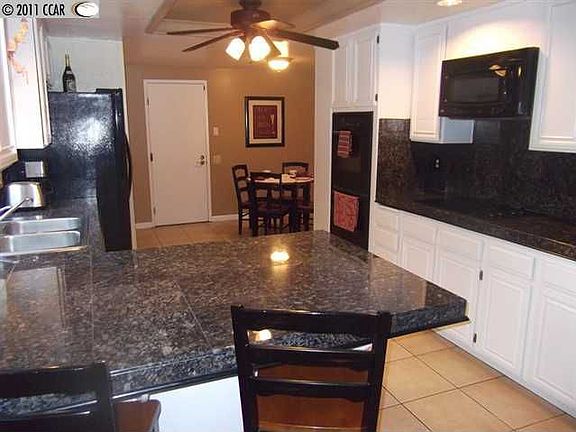 5th image of 2502 Skimmer Ct