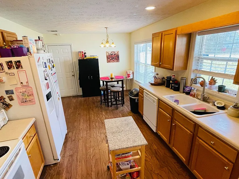 292 Chinaberry Ct — Photo 6
