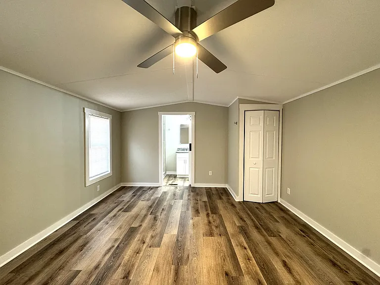 198 Trout St — Photo 12