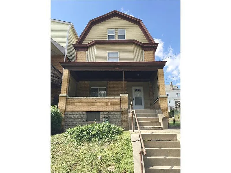 86 Laclede St photo 1