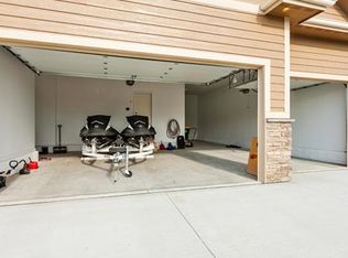 1141 S 16th St, Adel, IA 50003