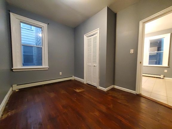 5th image of 166 Lexington Ave #1R
