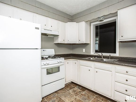 4th image of 242 31st Ave